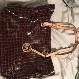 **NEW AUTHENTIC** MICHAEL KORS TOTE BAG